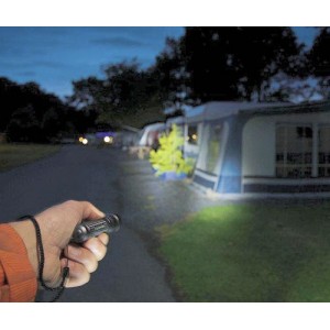 Latarka z fokusem LED Q2