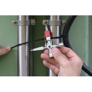 Profesjonalny klucz do szaf rozdzielczych 820 M03