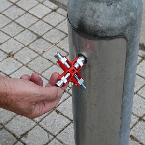 NOWOŚĆ Klucz uniwersalny  SuBMaster
9 in 1