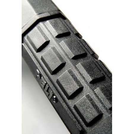 Latarka LED 
z ładowarką 7060 LED