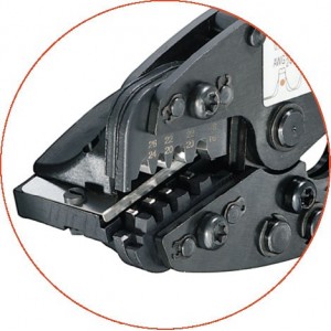 Szczypce do zaciskania końcówek kablowych HTF RSV 16